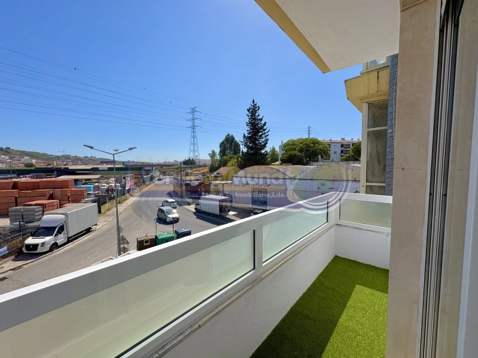 Apartamento T1 para Venda em Odivelas Foto 5