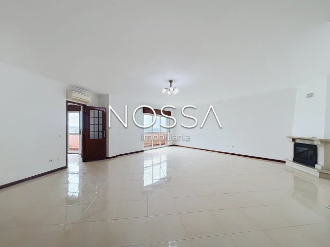 Apartamento T2 para Venda em Rio de Mouro Foto 10