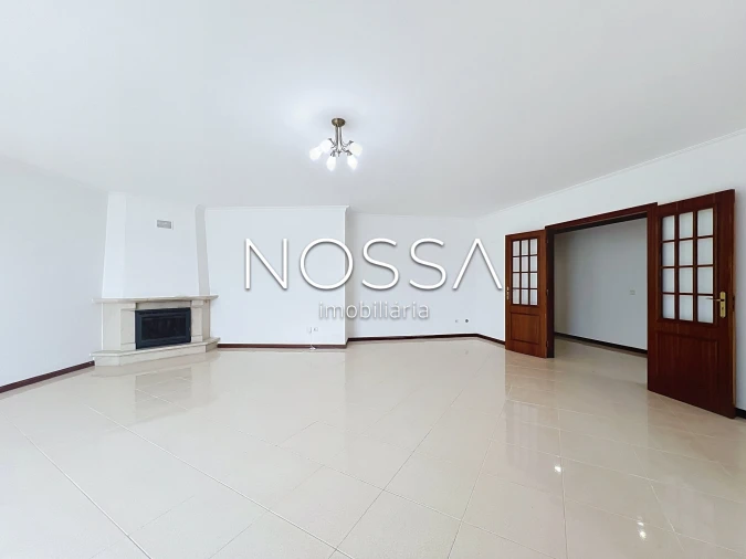 Apartamento T2 para Venda em Rio de Mouro Foto 13