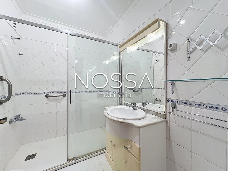 Apartamento T2 para Venda em Rio de Mouro Foto 10