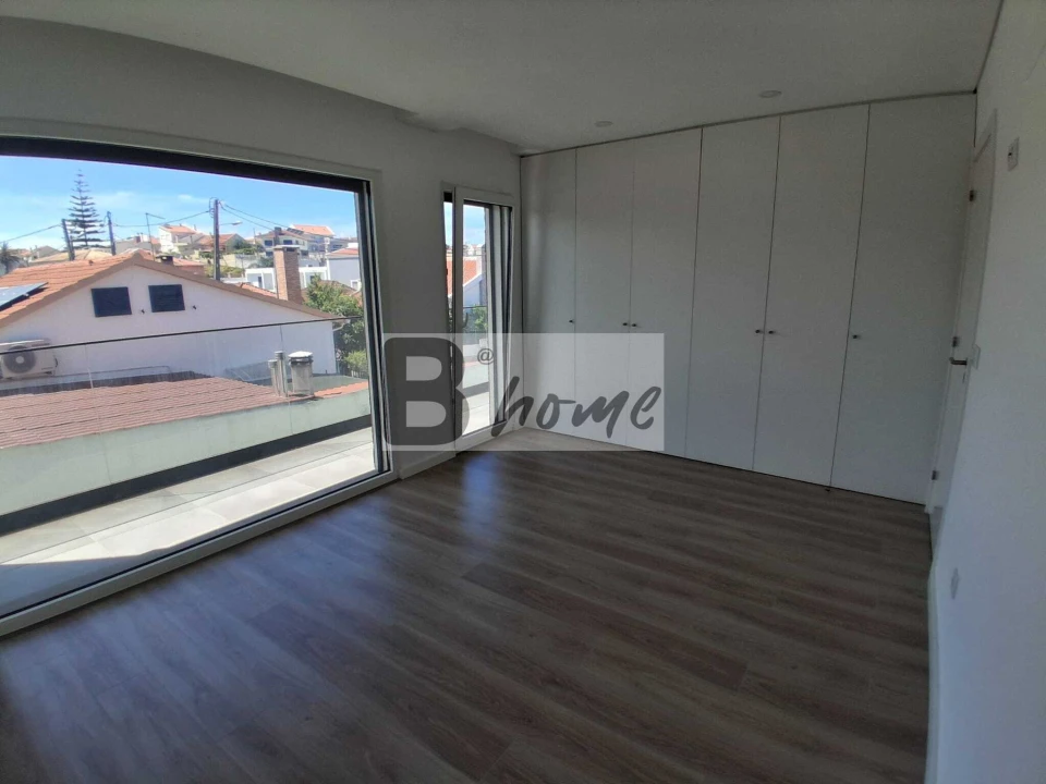 Moradia T4 para Venda em Charneca de Caparica e Sobreda Foto 20