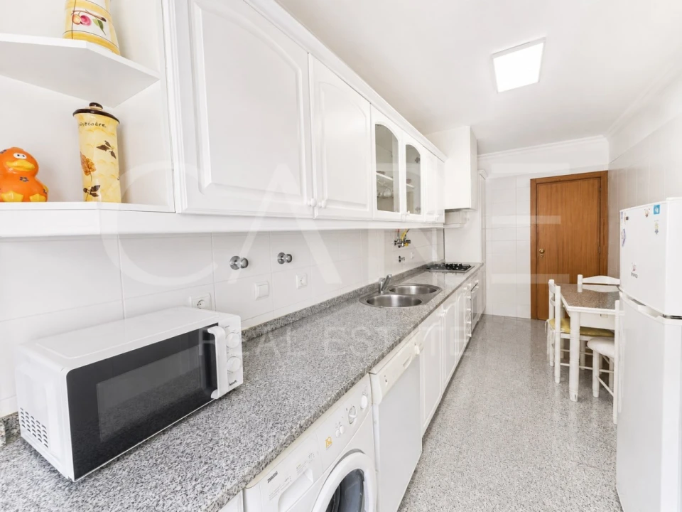 Apartamento T2 para Venda em Benfica Foto 6