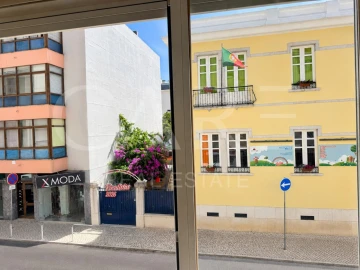 Apartamento T2 para Venda em Benfica