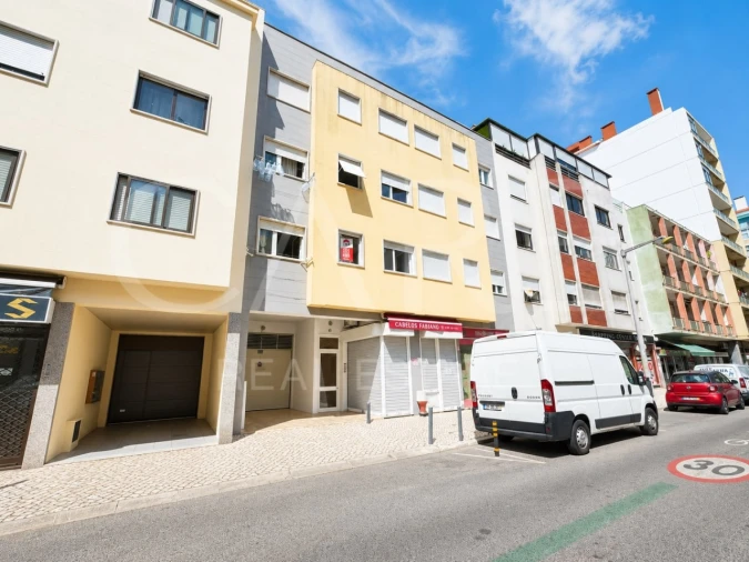 Apartamento T2 para Venda em Benfica Foto 20