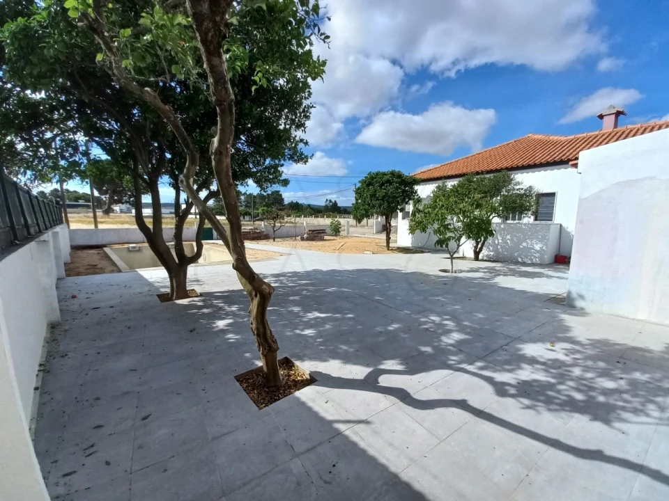 Moradia T3 para Venda em Quinta do Anjo Foto 1
