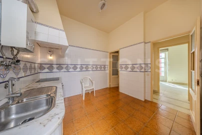 Apartamento T3 para Venda em Lagos (São Sebastião e Santa Maria)