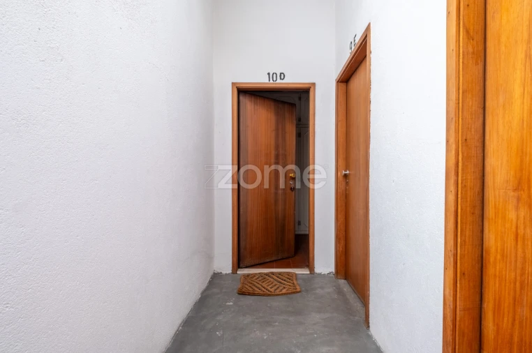 Apartamento T2 para Venda em Cedofeita, Santo Ildefonso, Sé, Miragaia, São Nicolau e Vitória Foto 38