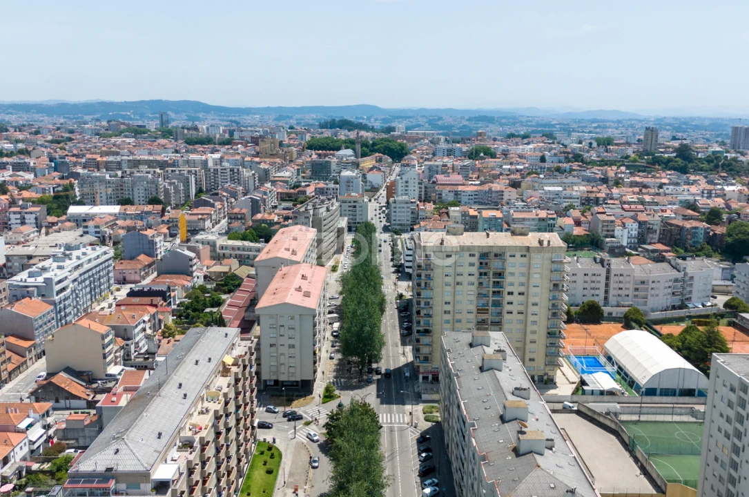 Apartamento T2 para Venda em Cedofeita, Santo Ildefonso, Sé, Miragaia, São Nicolau e Vitória Foto 3
