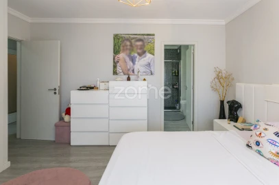 Apartamento T3 para Arrendamento em Nogueira e Silva Escura
