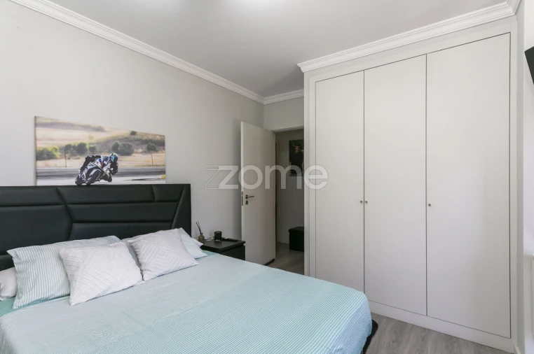 Apartamento T3 para Arrendamento em Nogueira e Silva Escura Foto 32