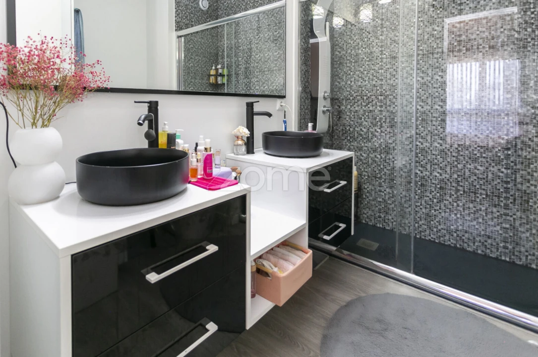 Apartamento T3 para Arrendamento em Nogueira e Silva Escura Foto 21