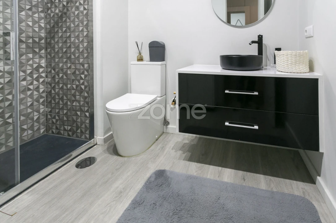 Apartamento T3 para Arrendamento em Nogueira e Silva Escura Foto 17