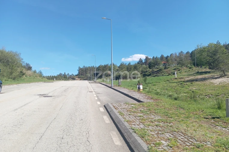 Terreno para Venda em Montalegre e Padroso Foto 3