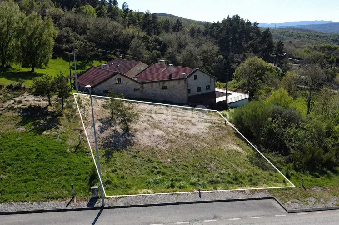 Terreno para Venda em Montalegre e Padroso Foto 1