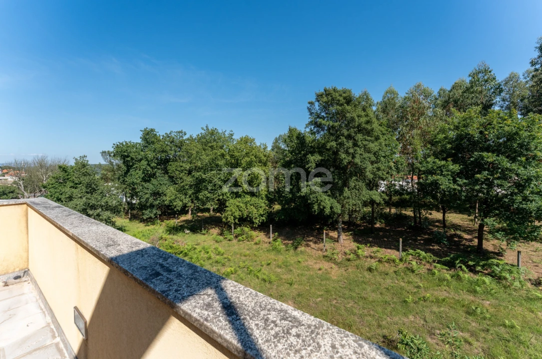 Moradia T3 para Venda em Fiães Foto 24