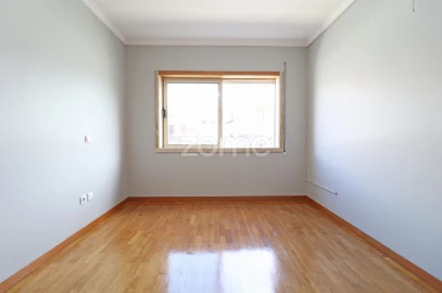 Apartamento T2 para Arrendamento em Custóias, Leça do Balio e Guifões