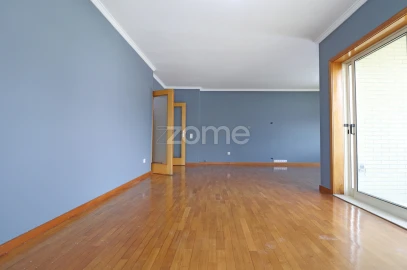 Apartamento T2 para Arrendamento em Custóias, Leça do Balio e Guifões