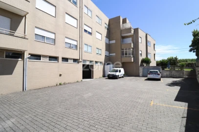 Apartamento T2 para Arrendamento em Custóias, Leça do Balio e Guifões