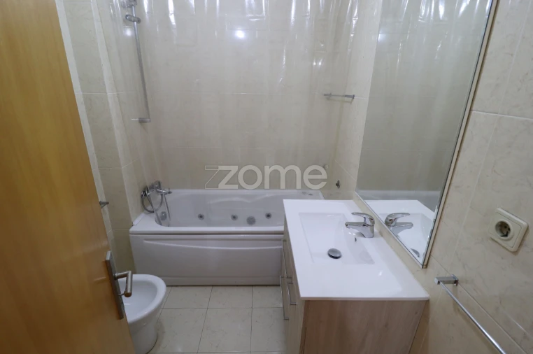 Apartamento T2 para Arrendamento em Custóias, Leça do Balio e Guifões Foto 6