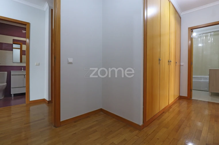 Apartamento T2 para Arrendamento em Custóias, Leça do Balio e Guifões Foto 10