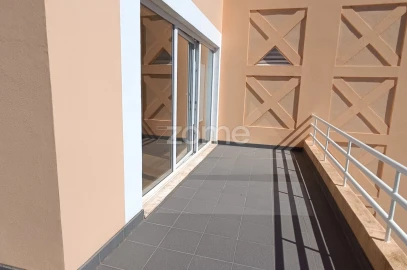 Apartamento T4 para Venda em Santa Maria, São Pedro e Matacães