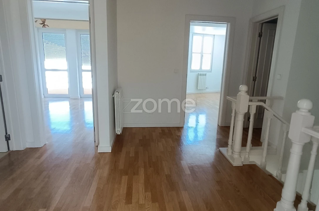 Apartamento T4 para Venda em Santa Maria, São Pedro e Matacães Foto 14
