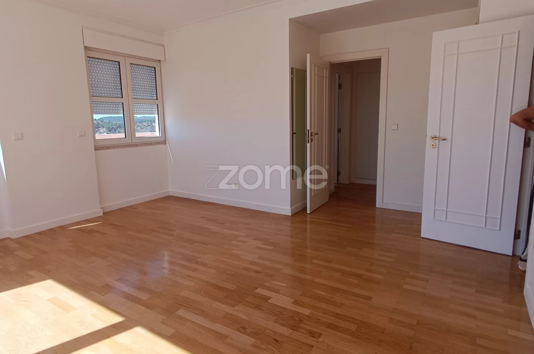 Apartamento T4 para Venda em Santa Maria, São Pedro e Matacães Foto 17