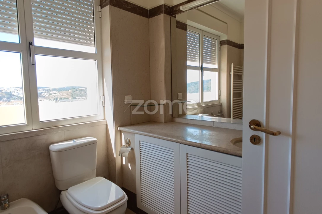 Apartamento T4 para Venda em Santa Maria, São Pedro e Matacães Foto 19