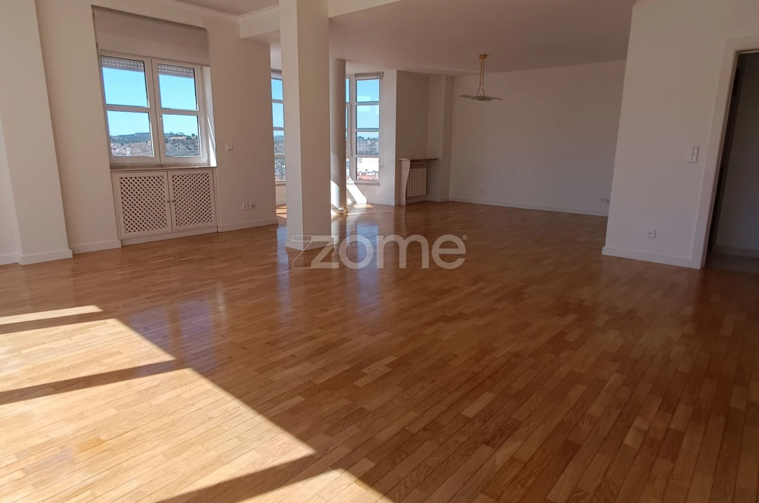 Apartamento T4 para Venda em Santa Maria, São Pedro e Matacães Foto 4