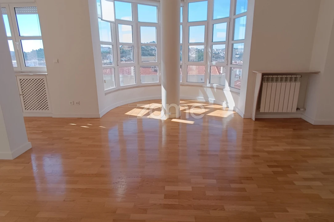 Apartamento T4 para Venda em Santa Maria, São Pedro e Matacães Foto 6