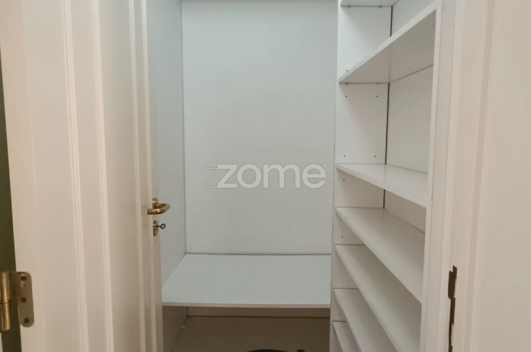 Apartamento T4 para Venda em Santa Maria, São Pedro e Matacães Foto 12