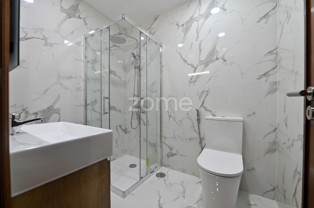 Apartamento T2 para Venda em Algueirão-Mem Martins Foto 7