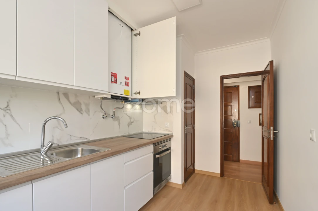Apartamento T2 para Venda em Algueirão-Mem Martins Foto 3