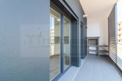 Apartamento T3 para Venda em Santo António dos Cavaleiros e Frielas