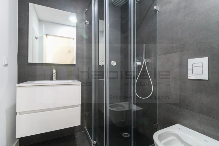 Apartamento T3 para Venda em Santo António dos Cavaleiros e Frielas Foto 21