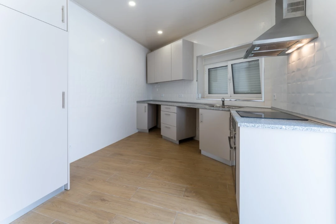 Moradia T3 para Venda em Alcobaça e Vestiaria Foto 5