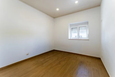 Moradia T3 para Venda em Alcobaça e Vestiaria