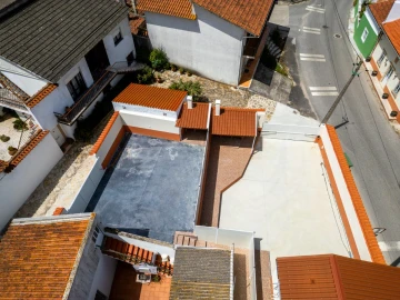 Moradia T3 para Venda em Alcobaça e Vestiaria
