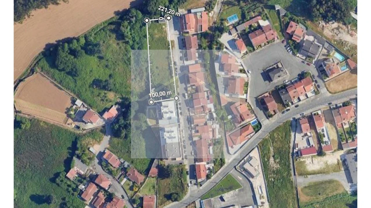 Terreno para Venda em Baguim do Monte (Rio Tinto) Foto 1