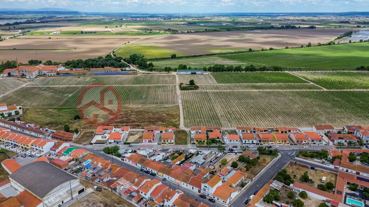 Moradia T3 para Venda em Muge Foto 20