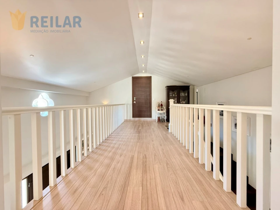 Moradia T4 para Venda em Santa Iria de Azoia, São João da Talha e Bobadela Foto 46