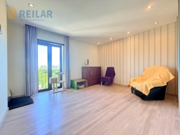 Moradia T4 para Venda em Santa Iria de Azoia, São João da Talha e Bobadela