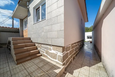 Moradia T4 para Venda em Madalena