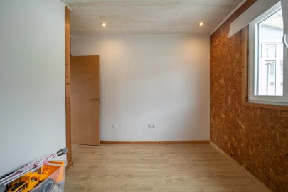 Moradia T4 para Venda em Madalena