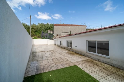 Moradia T4 para Venda em Madalena