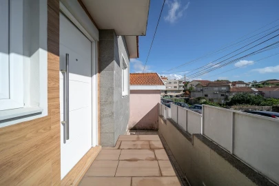 Moradia T4 para Venda em Madalena