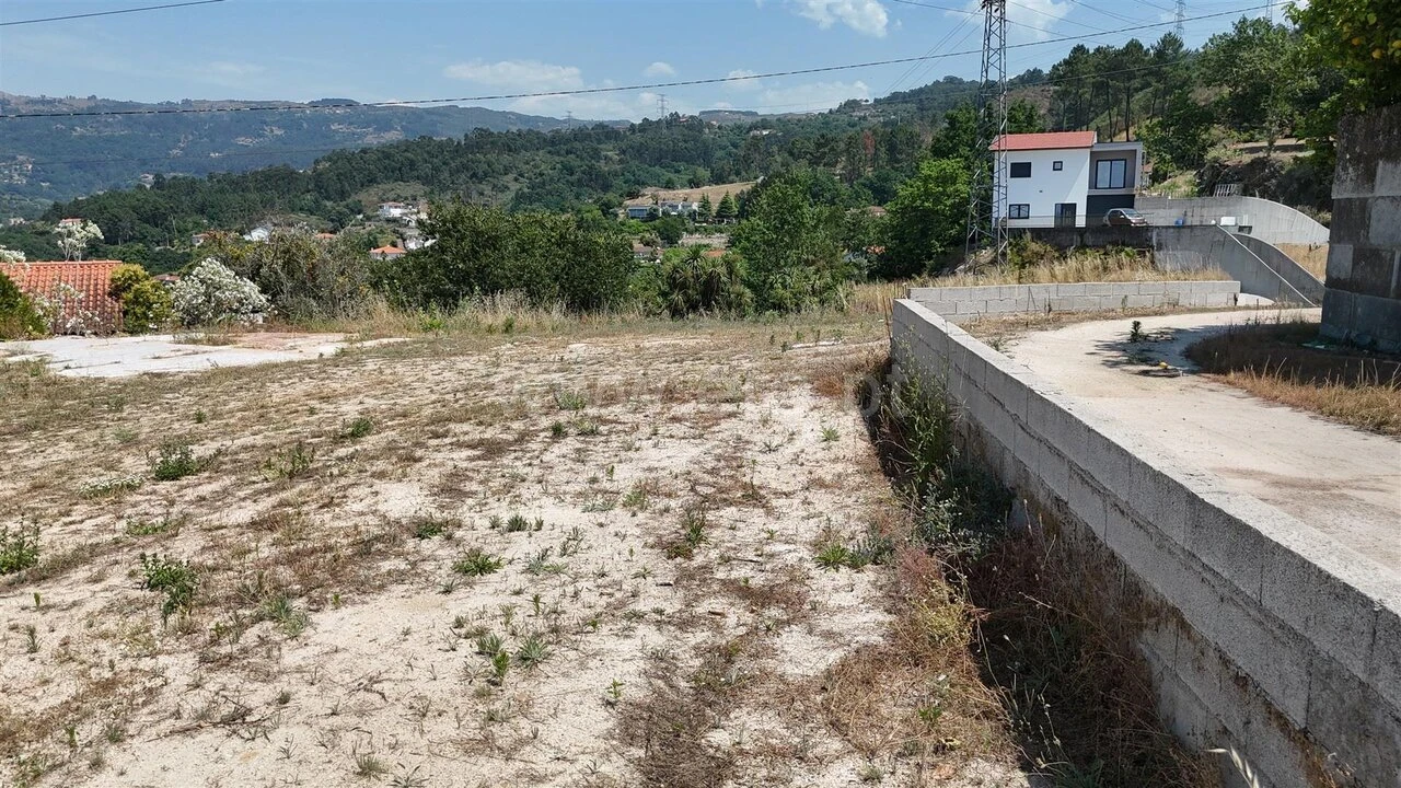 Terreno para Venda em Soalhães Foto 4