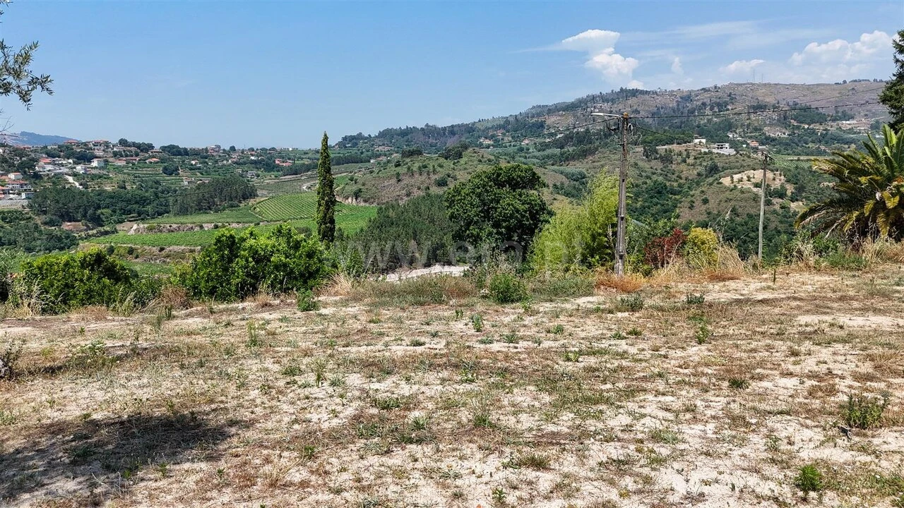 Terreno para Venda em Soalhães Foto 1
