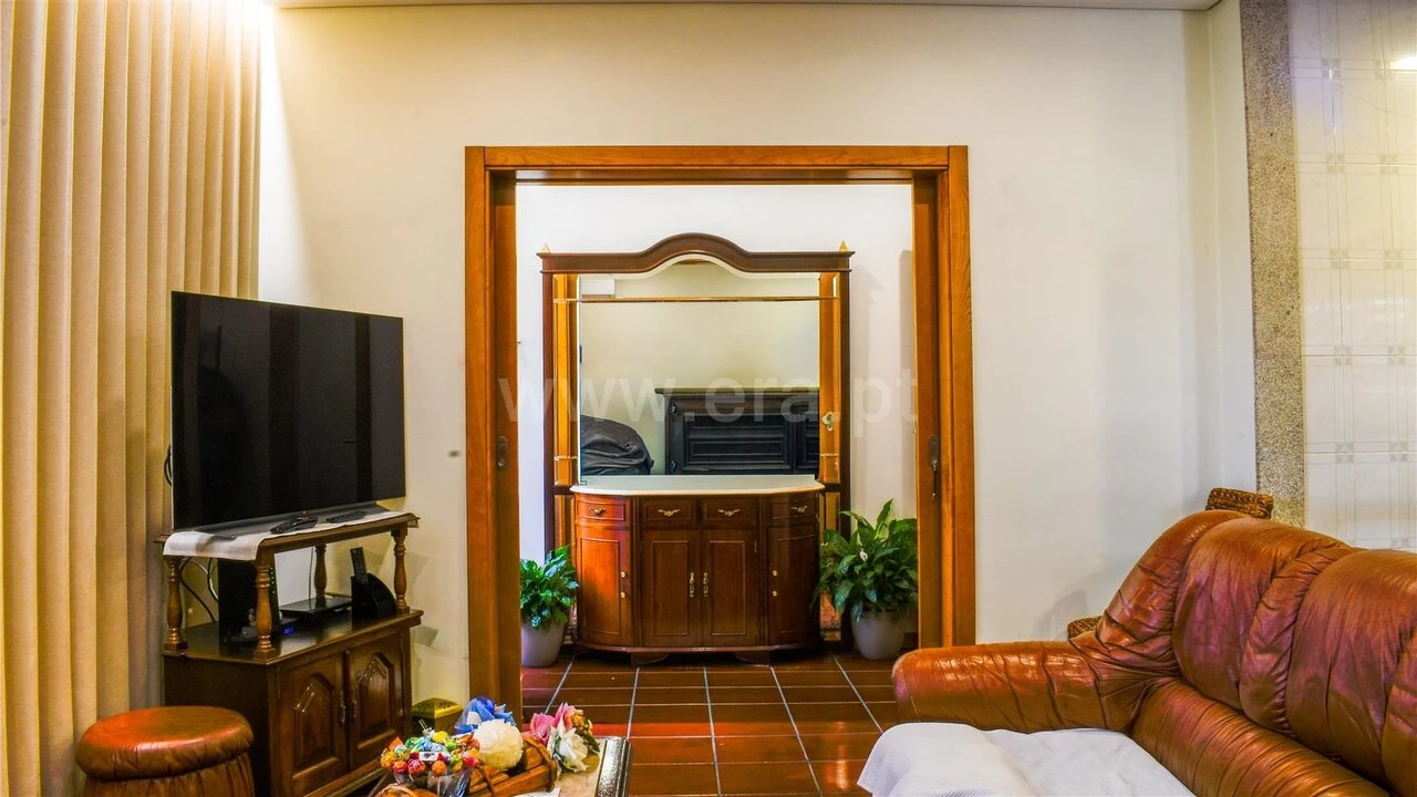 Apartamento T2 para Venda em Aveleda Foto 12