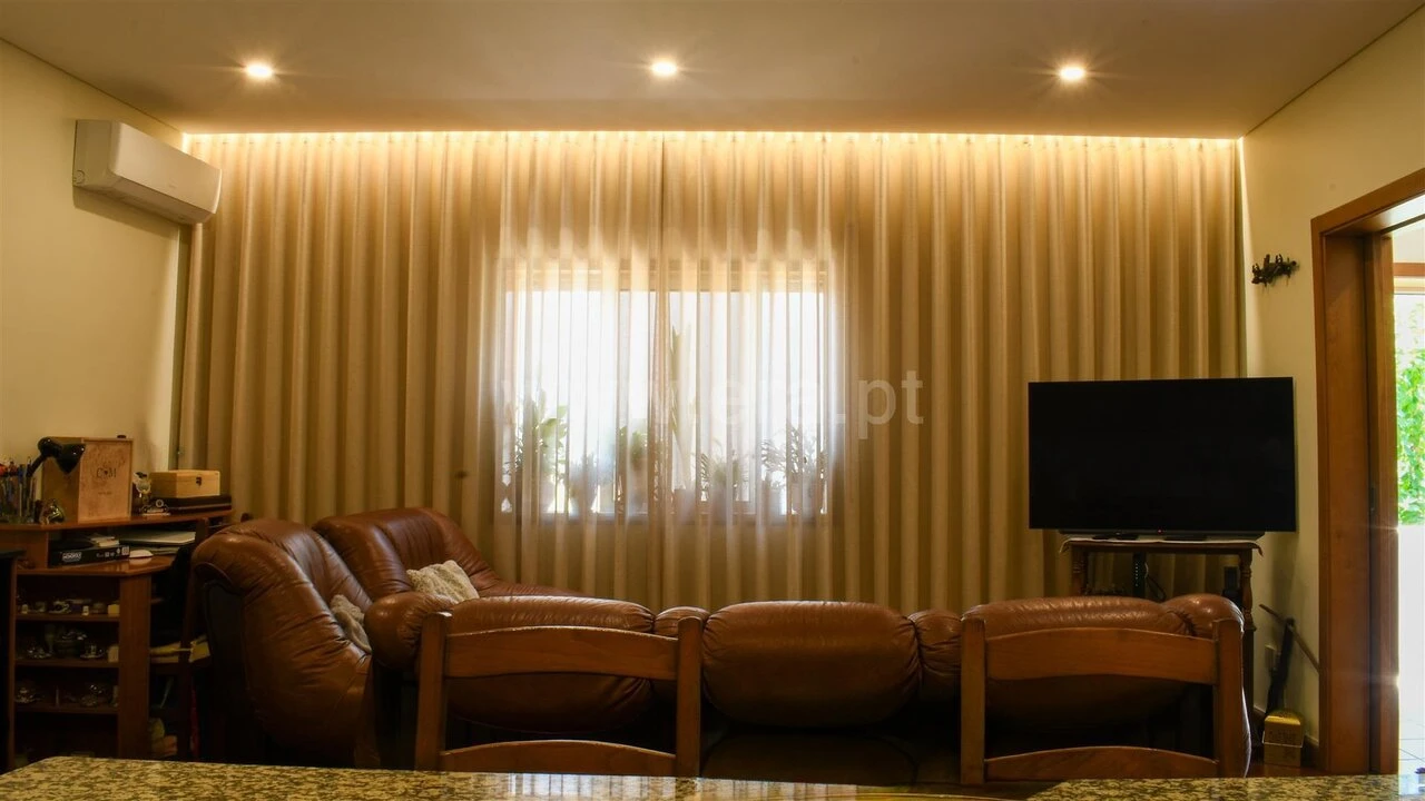 Apartamento T2 para Venda em Aveleda Foto 7